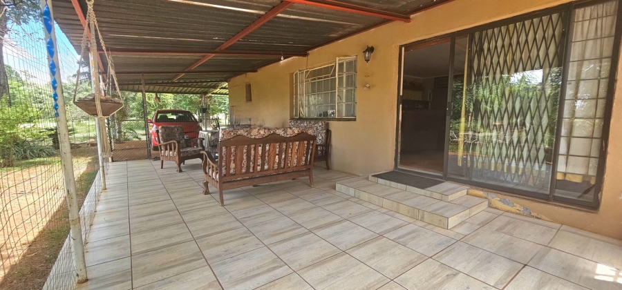 4 Bedroom Property for Sale in Hartbeespoort Rural North West